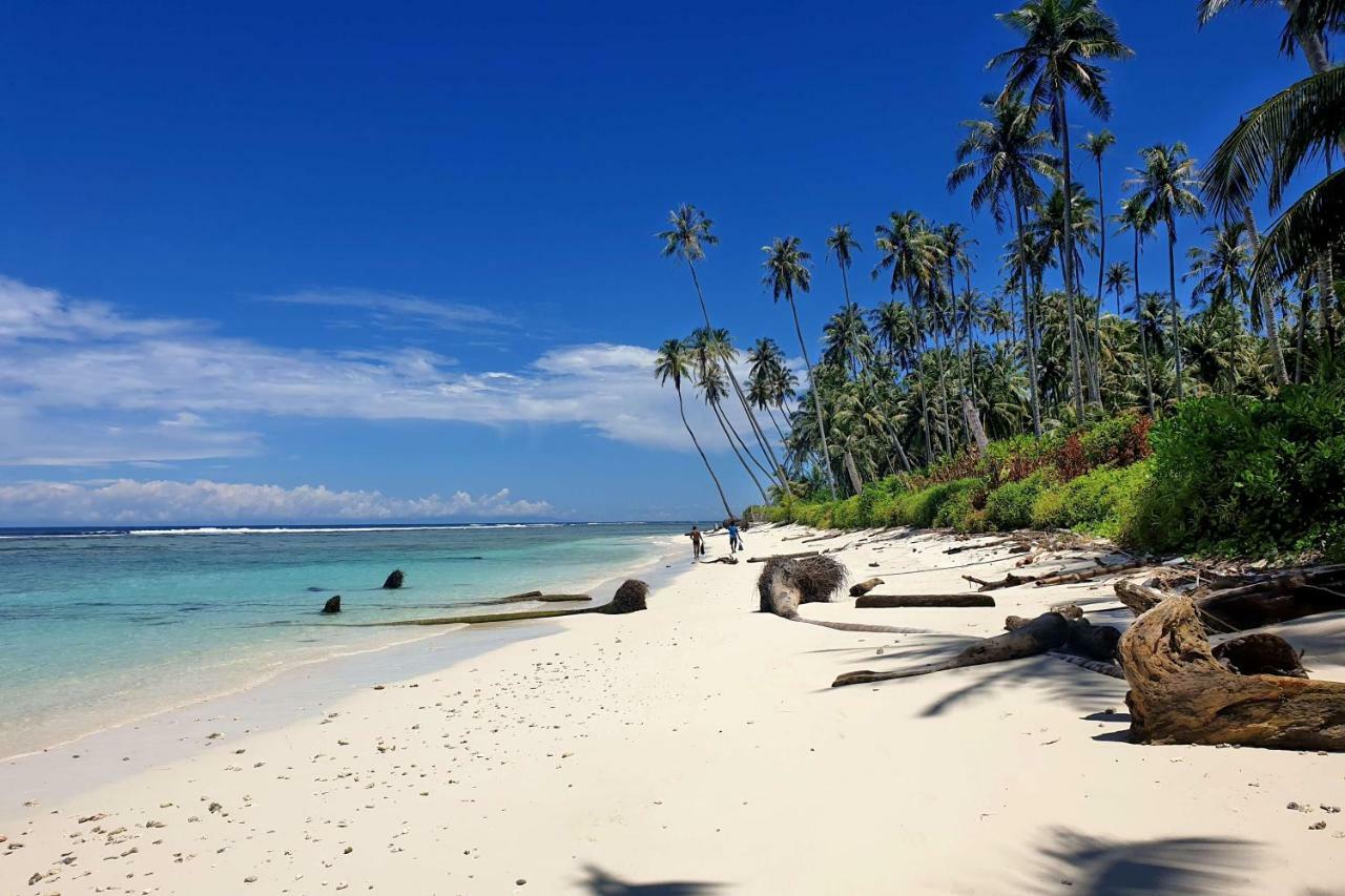 Ira Bungalows Pulau Banyak Alaban Exterior photo
