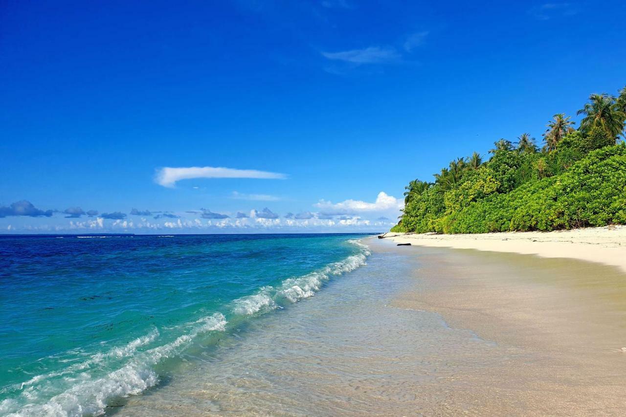 Ira Bungalows Pulau Banyak Alaban Exterior photo