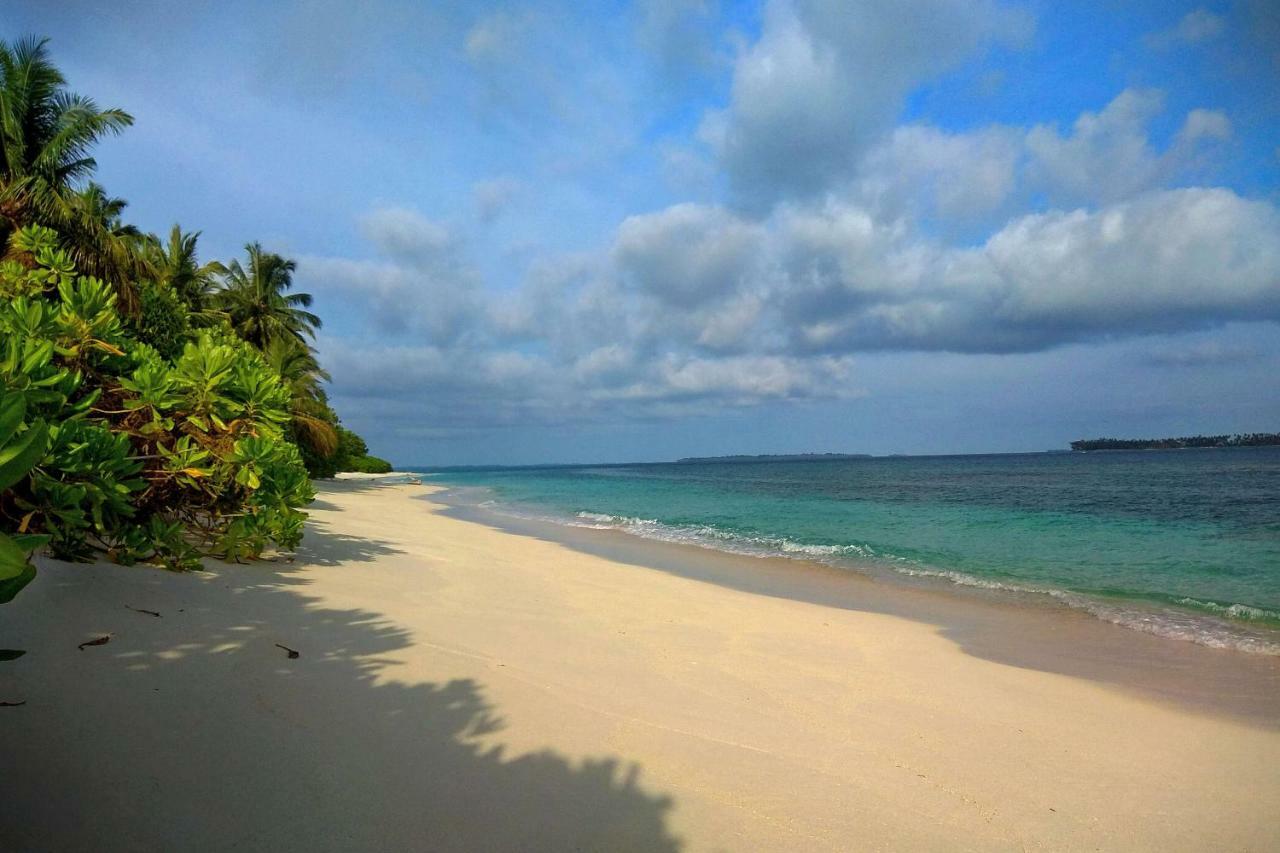 Ira Bungalows Pulau Banyak Alaban Exterior photo